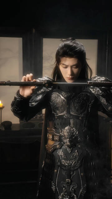 檀健次将军是一种感觉被檀健次将军帅到心巴颤！眉眼凌厉自带正气，一身戎装帅得恰到好