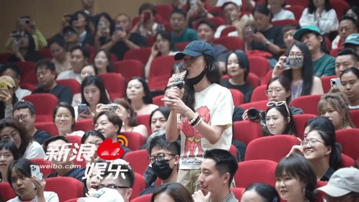 宋佳七年前就嗑上了章宇任素汐章宇想嗑宋佳任素汐《无名之辈》系列首映名场面💥 宋