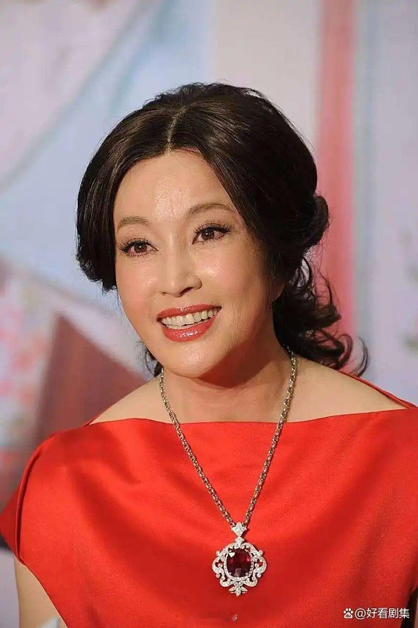 演过武则天的人格局就是不一样 被刘晓庆的人生智慧狠狠圈粉！访谈中大方分享处世之道