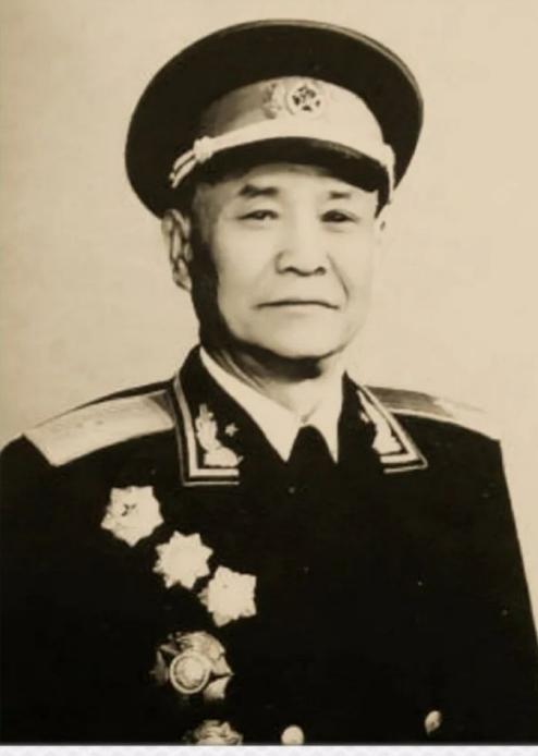 他曾经担任东北局副书记，脱离领导岗位25年，1979年平反后，中央拟任命他为吉林