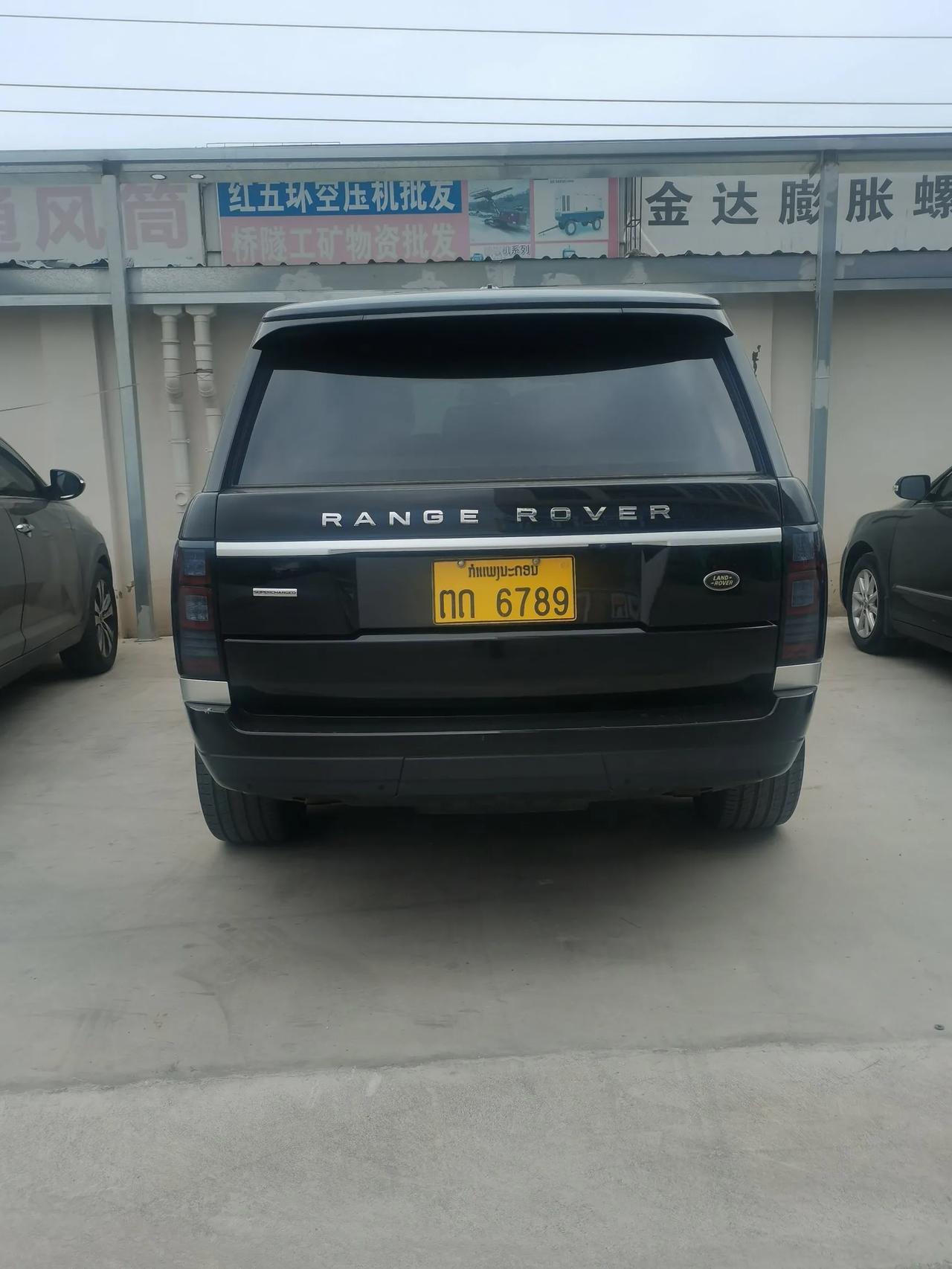 这车牌照好特别，在昆明碰到好几辆了，有谁知道是哪里的呢