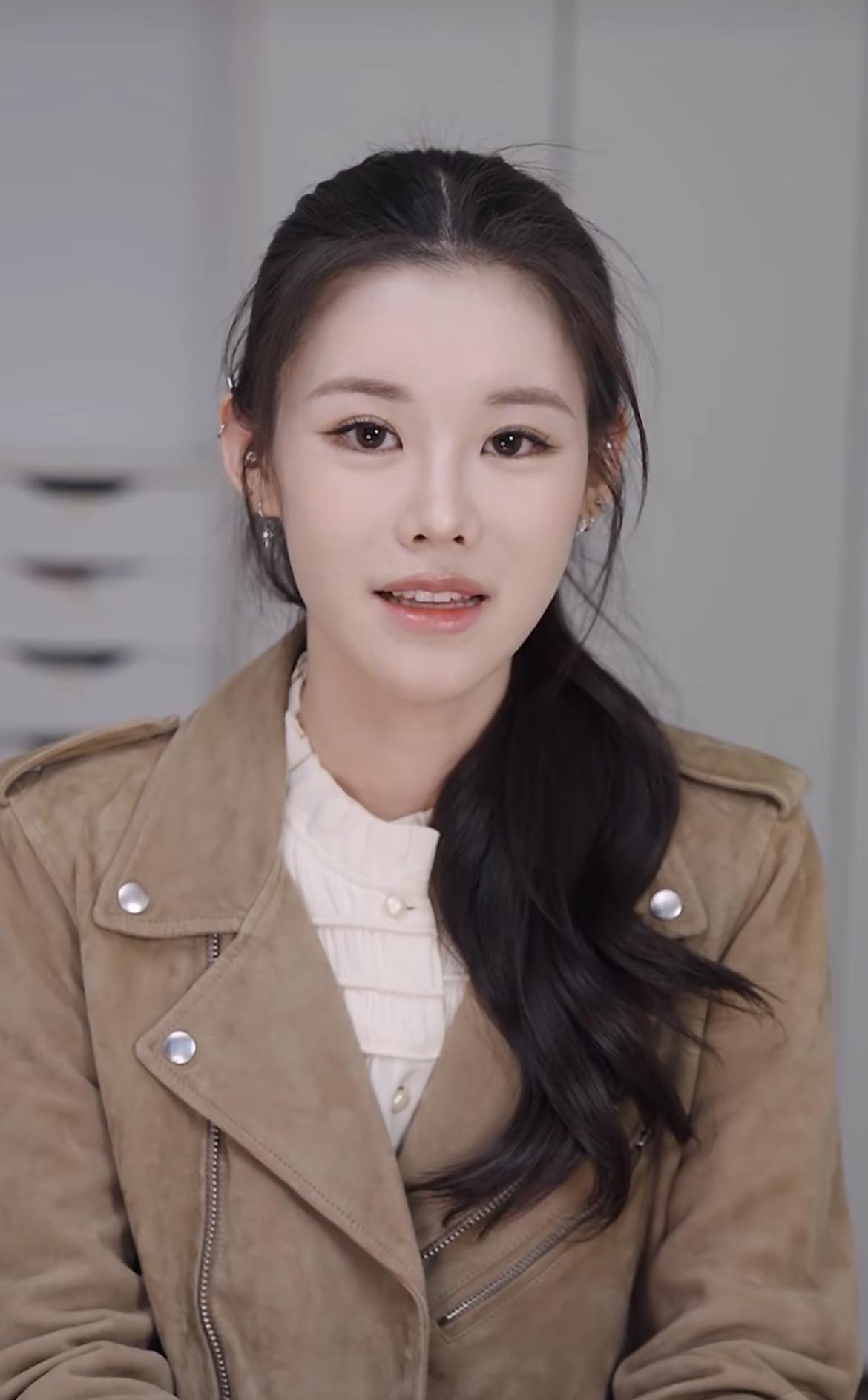 姜乘澜，
新手化妆最严厉的“母亲”
退网三年回来仍旧无人超越

退网时，程十安这