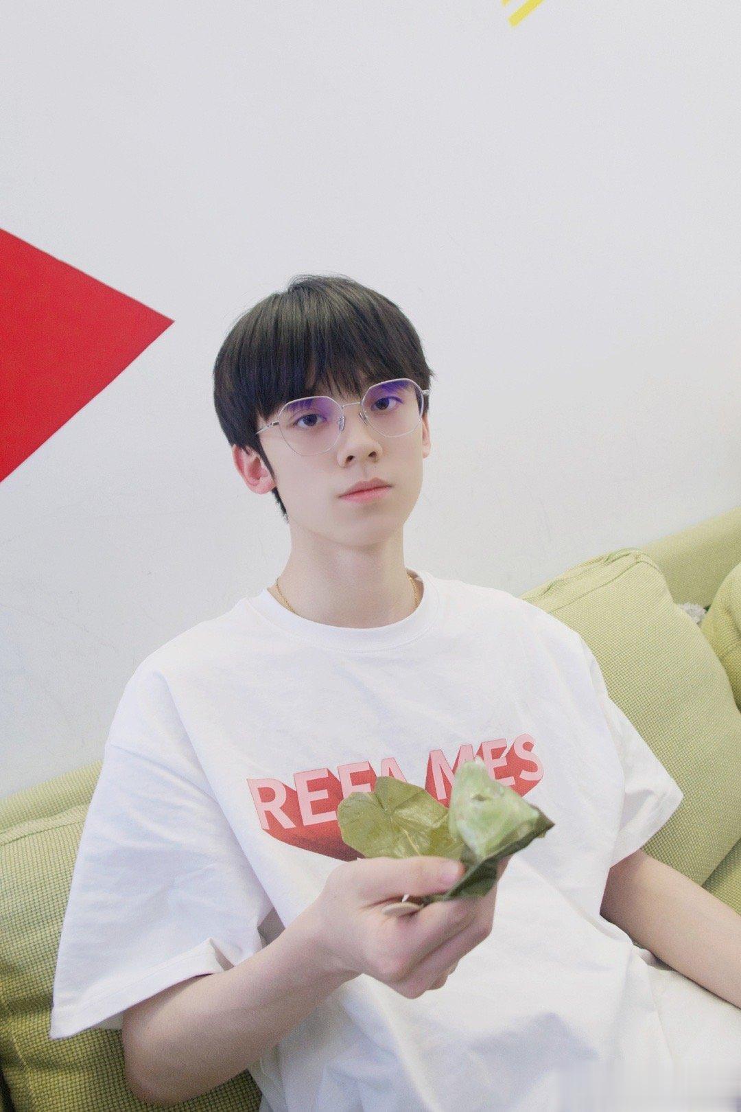 #左航ZH[超话]# [航天员]#左航 三代rap原创第一人# [航天员]#左航