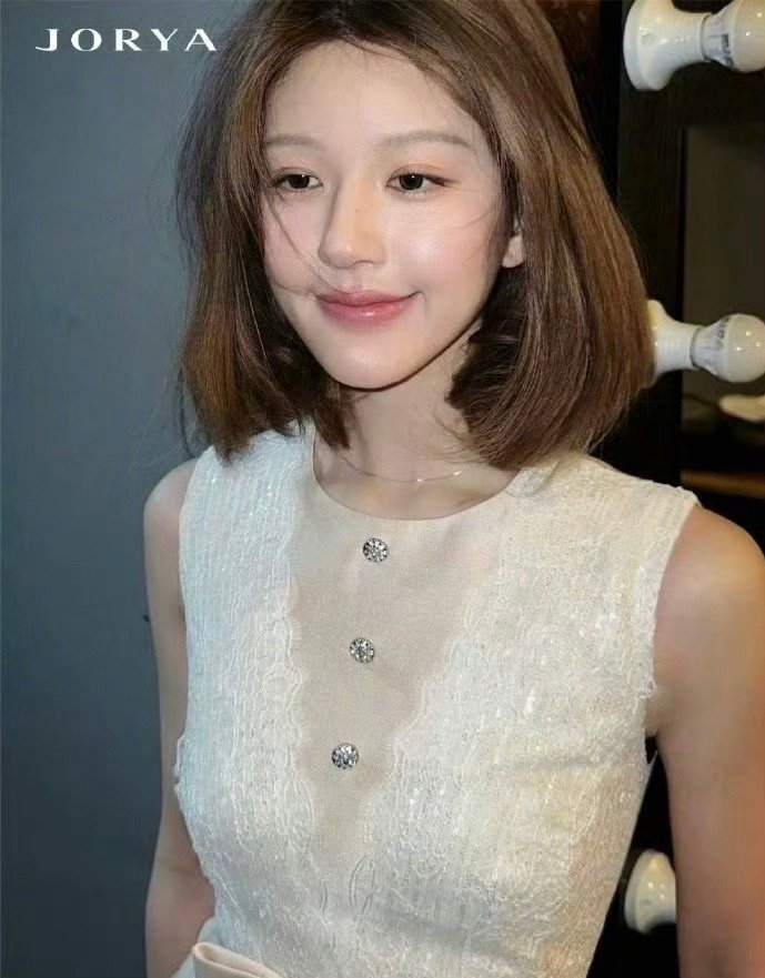 赵露思的最新状态，怎么样？[吃瓜][吃瓜][吃瓜] 