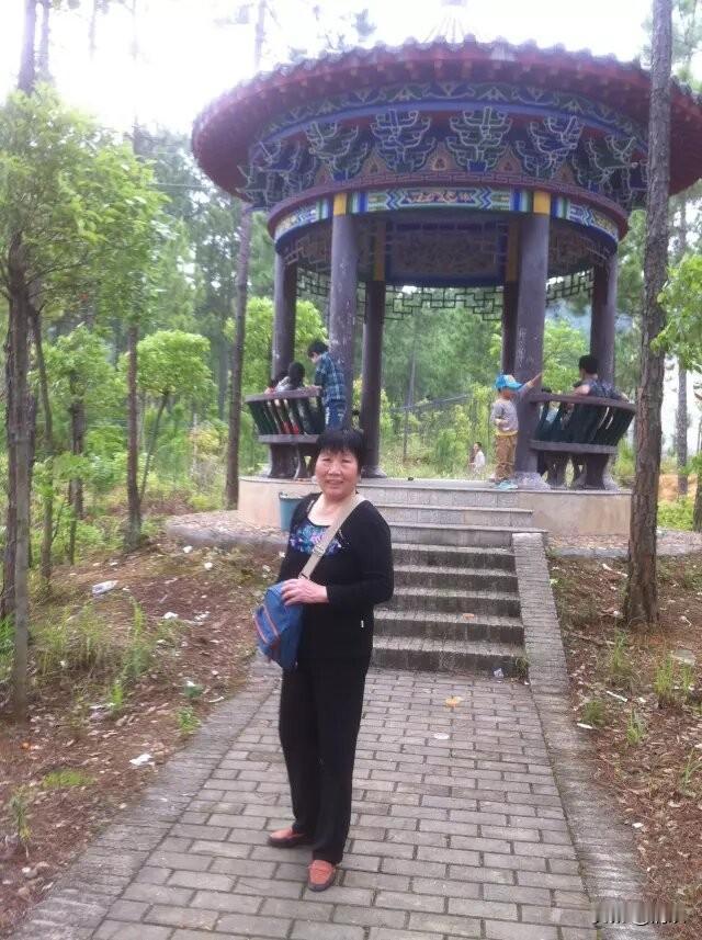 端午粽香，愿天下子女常伴父母身旁
 
时光飞逝，转眼又是端午，街巷飘着淡淡的粽香