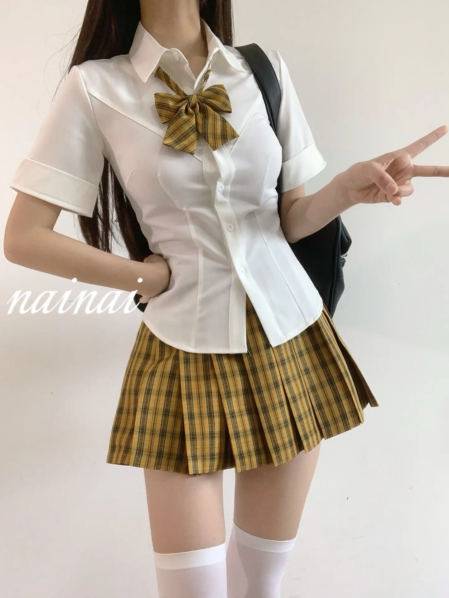 哪个搭配好看呀？jk制服