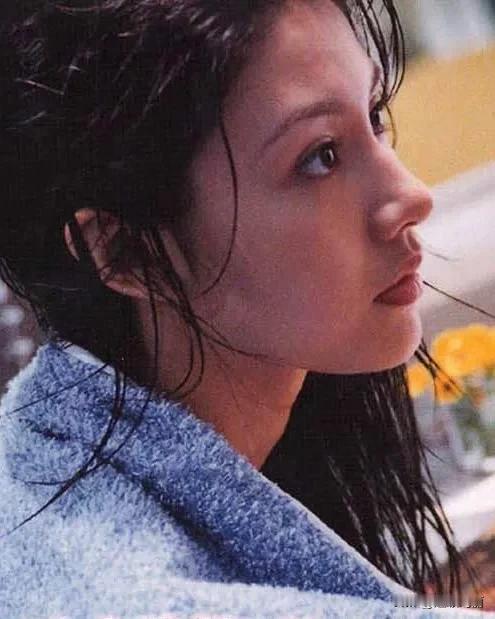 1997年，《天地雄心》中的李嘉欣，惊为天人
