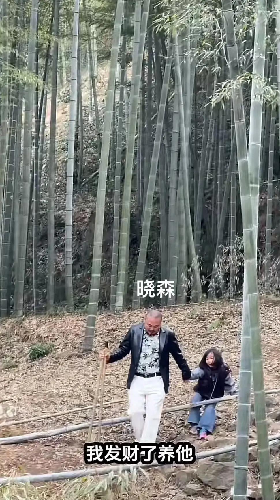 沛县网红圈又起波澜！同案犯晓森刚出来就被拍到带女儿逛公园，那头标志性长发变成了板