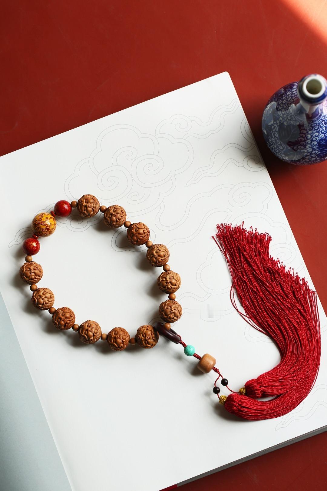 老山檀香【美人鱼】20mm12颗持珠传说美人鱼的歌声十分动听，愿你如阳光，明媚不