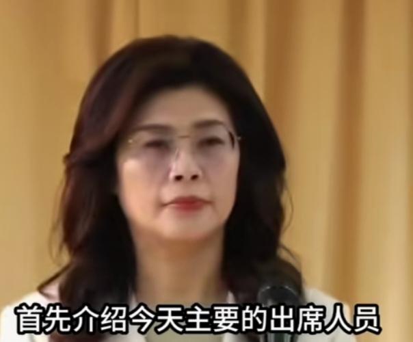 不要看她说了什么
要看她做了什么
广西水灾，台湾方面不仅没有救灾捐款，甚至没有一