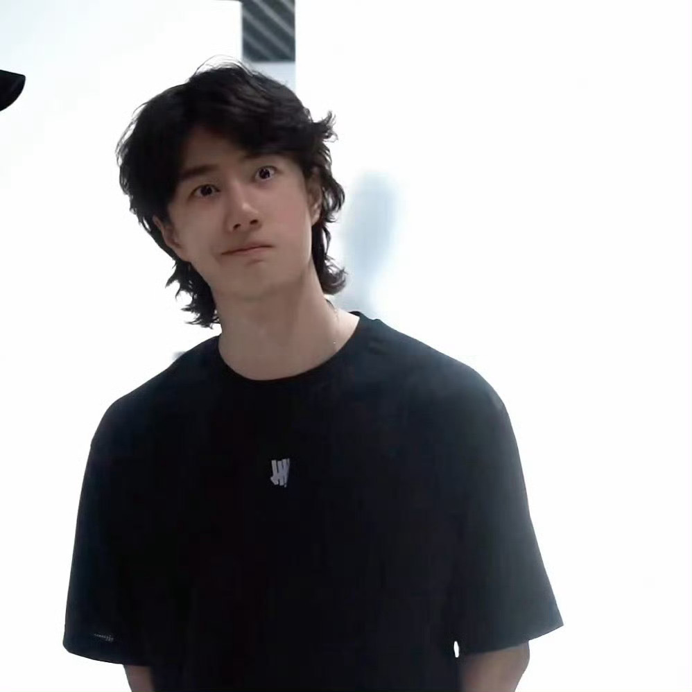 ⁹⁷💚⁸⁵王一博 早安，我的大明星。