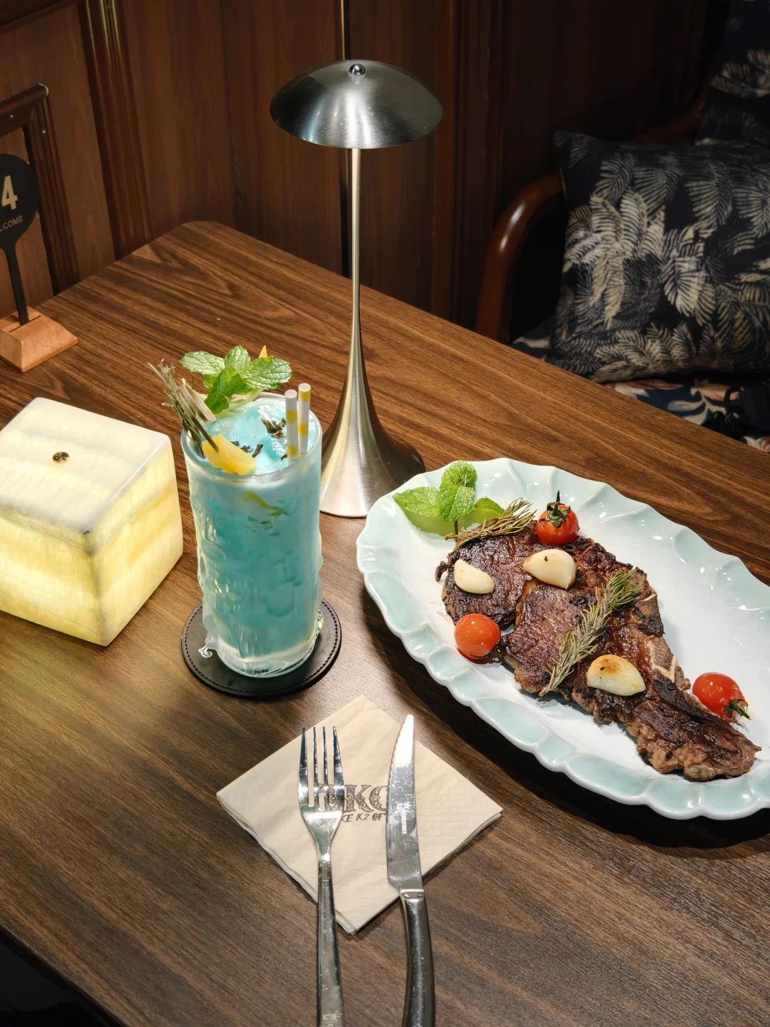 西城夜未央 | 吃肉也要有松弛感
