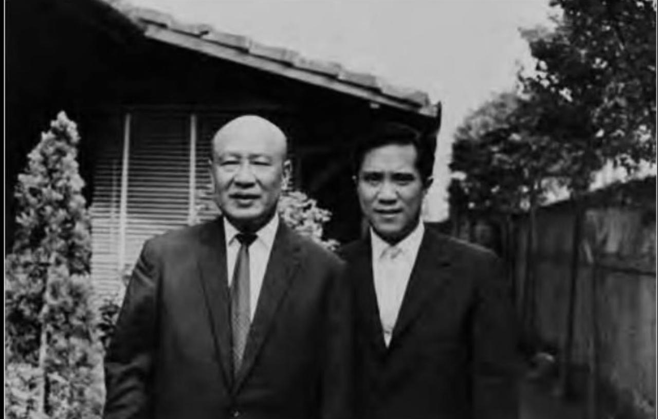 没想到曾经统兵数十万的“小诸葛”白崇禧，晚年去巷口买瓶酱油，身后都能跟着两三个便