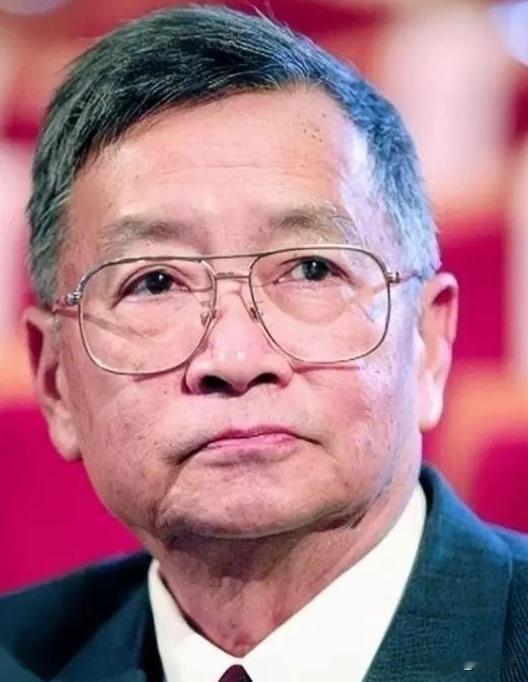 1969年，37岁梁从诫被下放江西劳动，妻子周如枚立刻提离婚，还给儿子改名换姓，