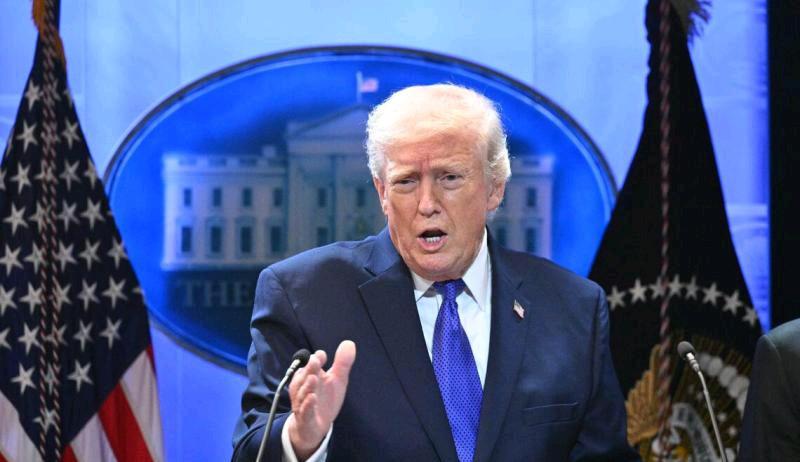 美国总统特朗普2月23日“警告”世界各国勿“玩把戏”。不要背弃近期与美国达成的贸