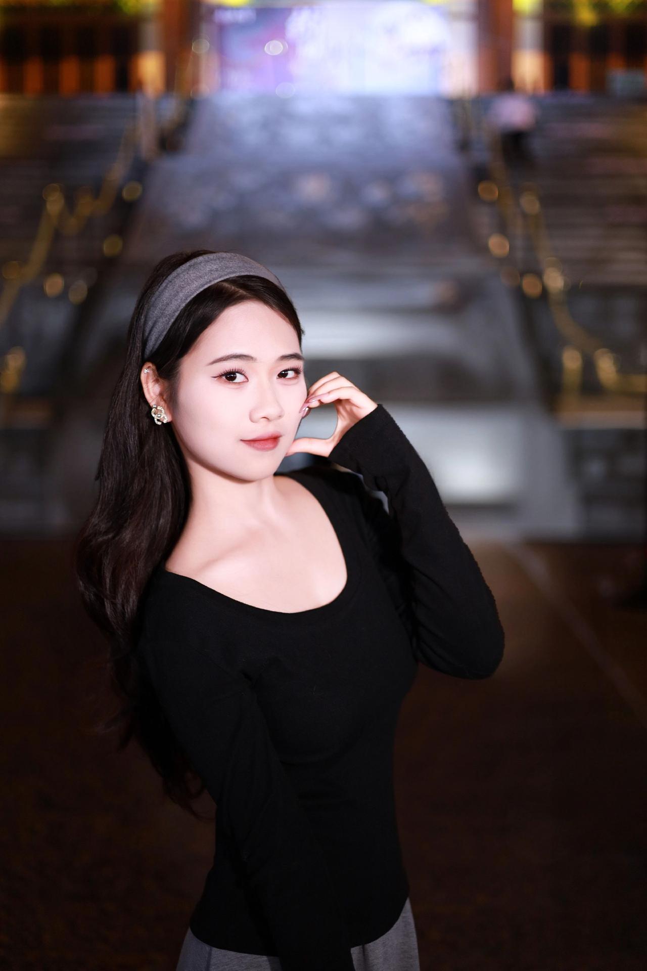 偶遇古镇，随拍几张。东方美 人像写真 拍照技巧 女生拍照姿势