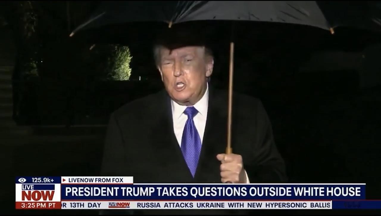 特朗普在白宫外面接受记者提问：“我们刚刚和石油公司的高管们进行了一次非常棒的会面