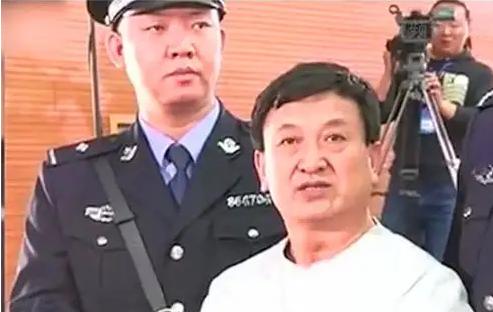 “等一下，我知道秦始皇陵的入口在哪儿！”盗墓祖师爷姚玉忠临刑前自称能打开秦始皇墓