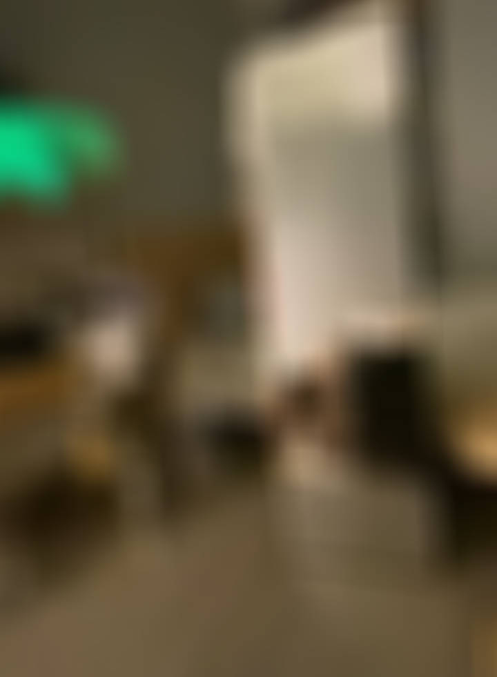 do完之后稍微休息会儿就立马回客户微信进入工作状态，我也是挺服她的 