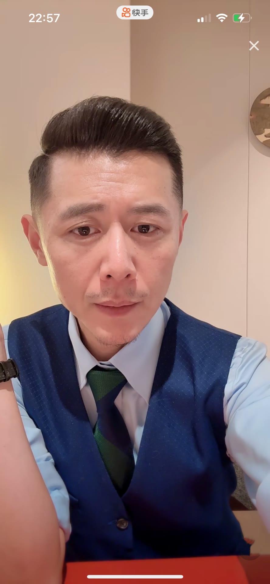 连麦女子：冰哥，我今年38了。发现我老公出轨快一年了，我没离婚。孩子还小，我一个
