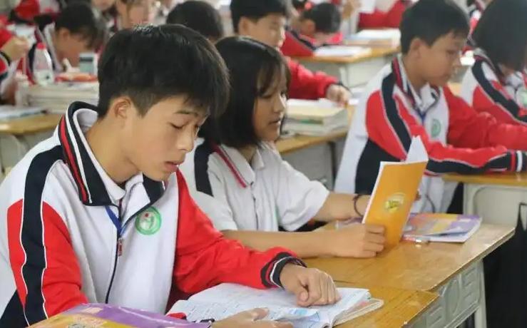 高考后回头看，发现那些成绩不好的孩子，不是智商不行，而是这几件事没做好！

1、