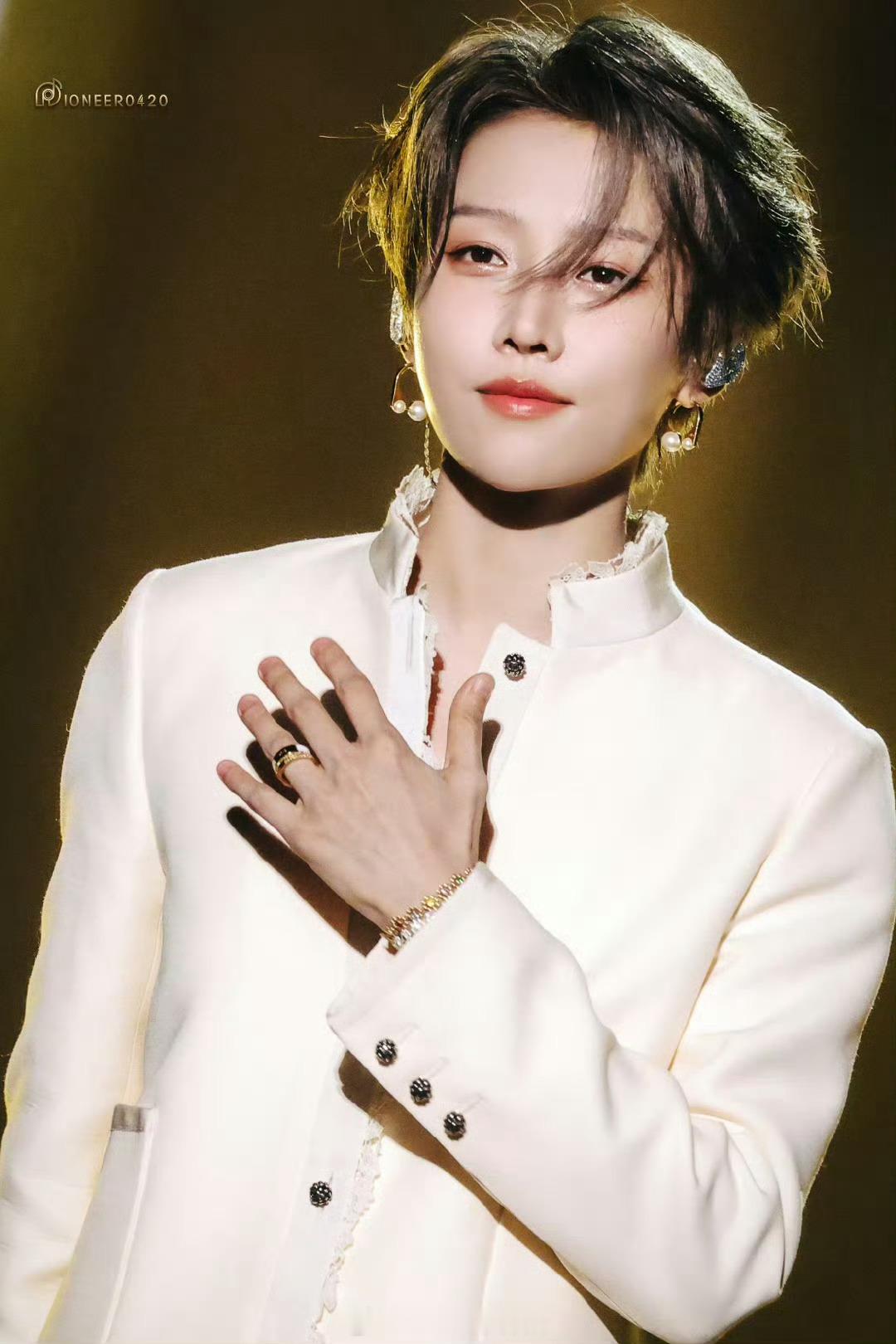 刘雨昕 陈丽君2025中国电影大数据荣誉之夜 ​​​