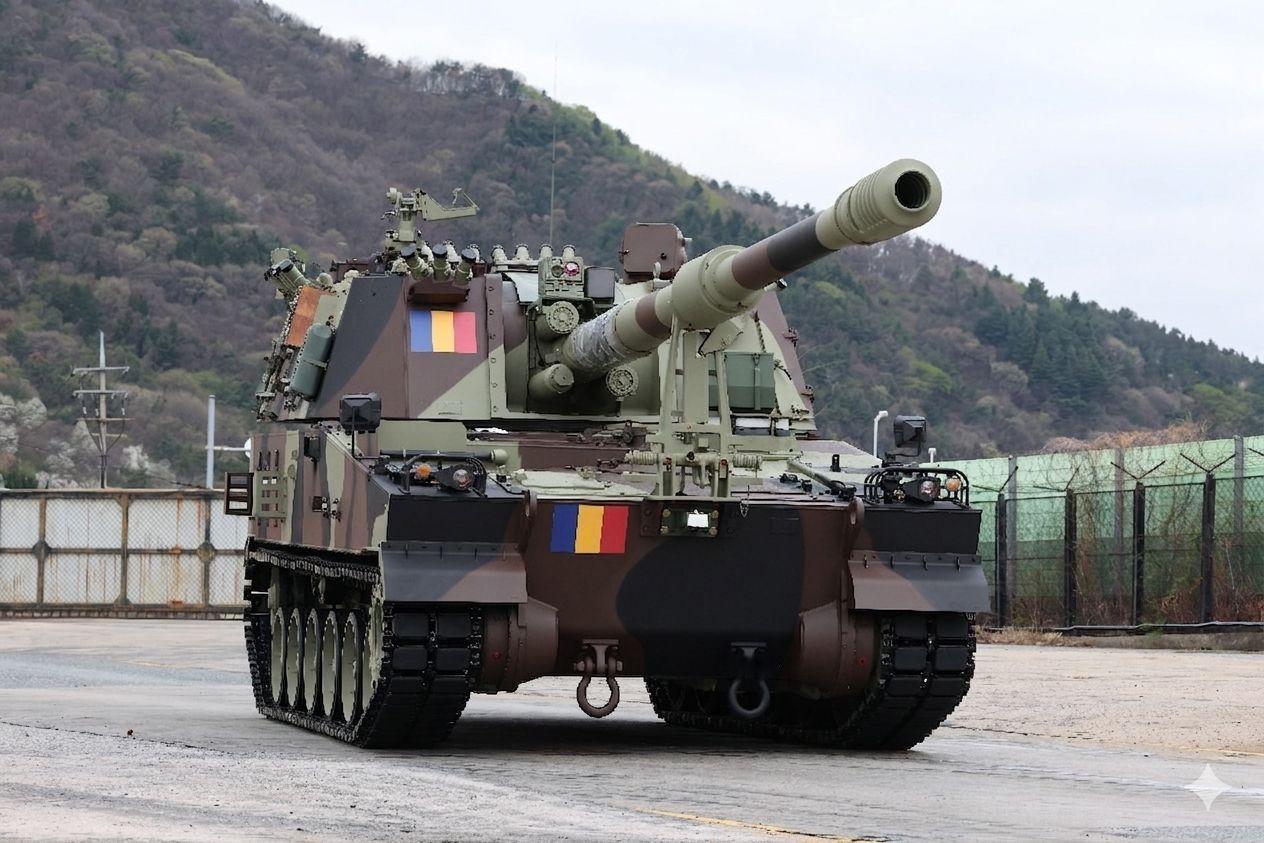 首门升级完工的罗马尼亚K9自行榴弹炮照片。54门标准型 + 84门变型车正在现代