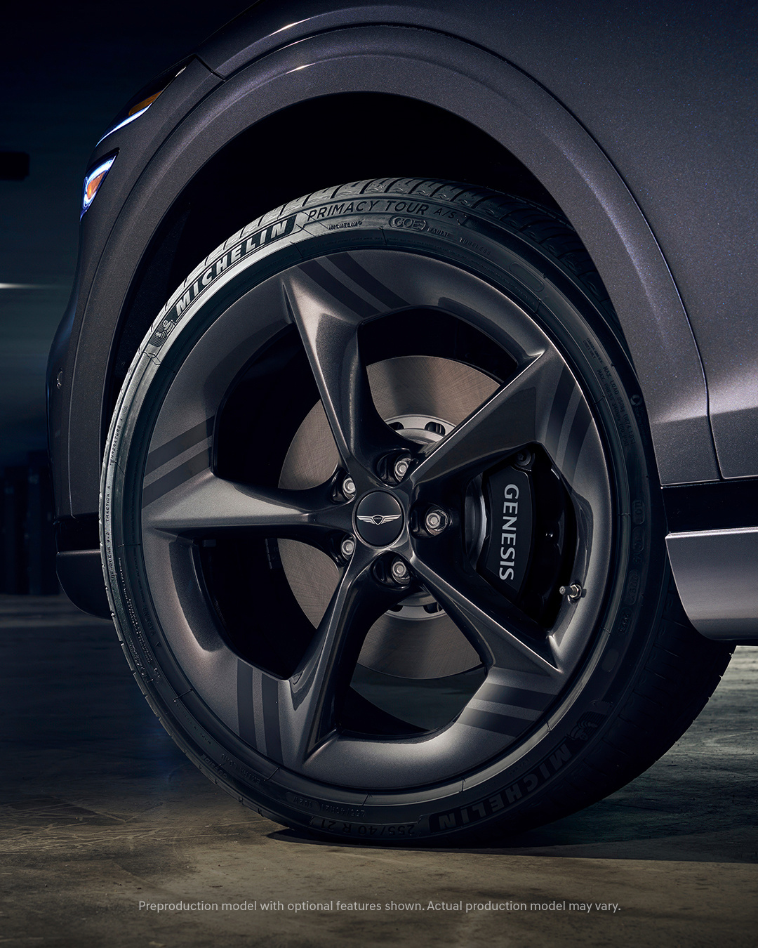 新款捷尼赛思 GV70 细节欣赏，国外版本排量是 3.5T ​​​