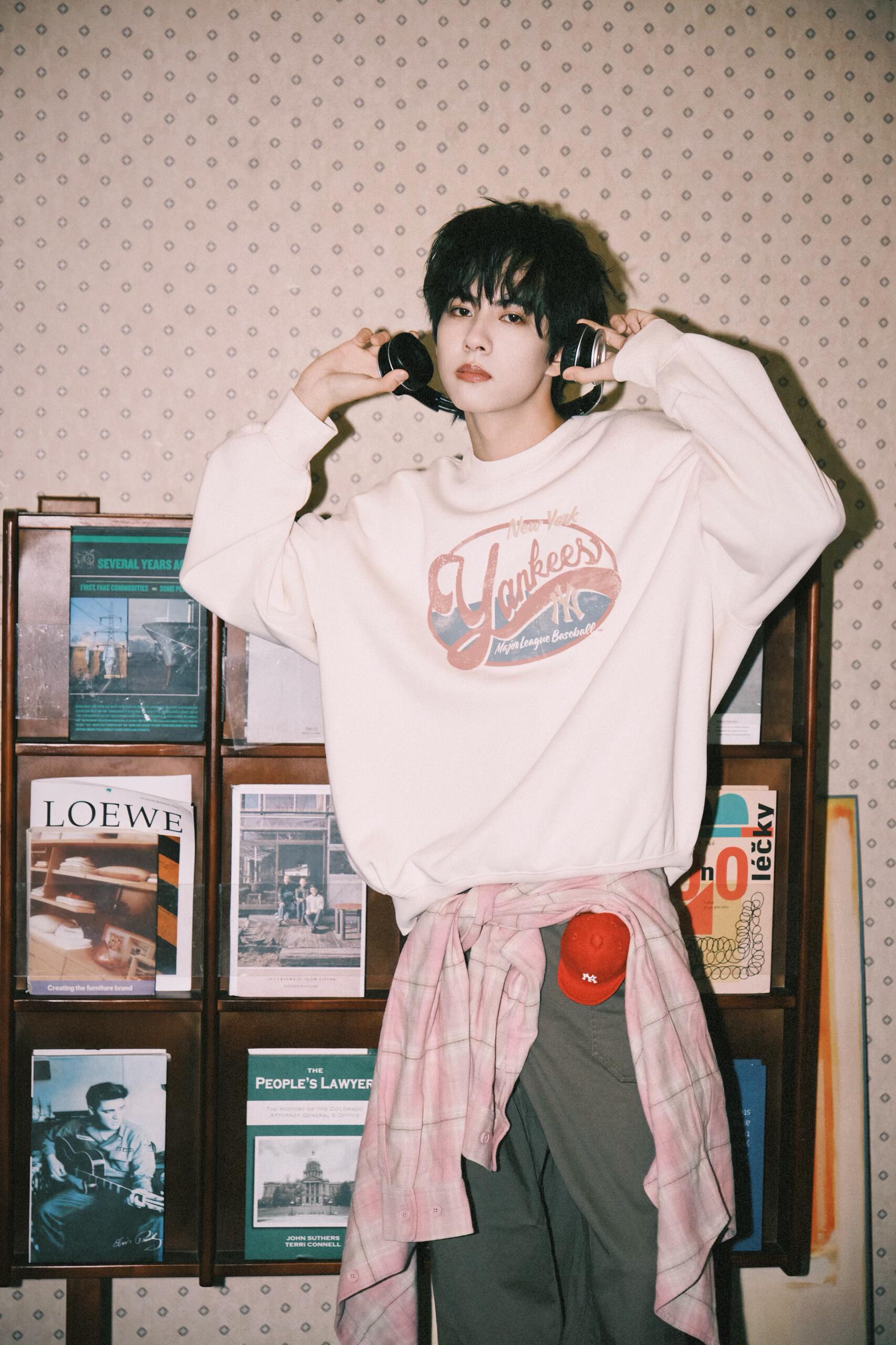 刘轩丞男大风look 刘轩丞🍠这一套look好帅[彩虹屁]完全青春男大！期待澳