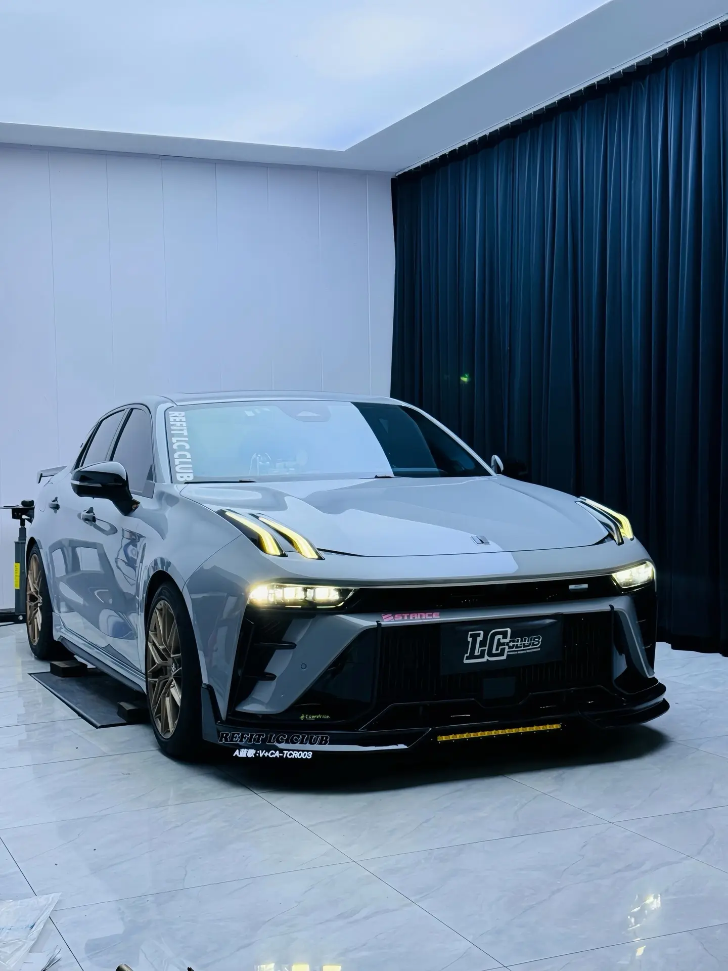 对车来说姿态很重要，对人而言态度亦是如此。