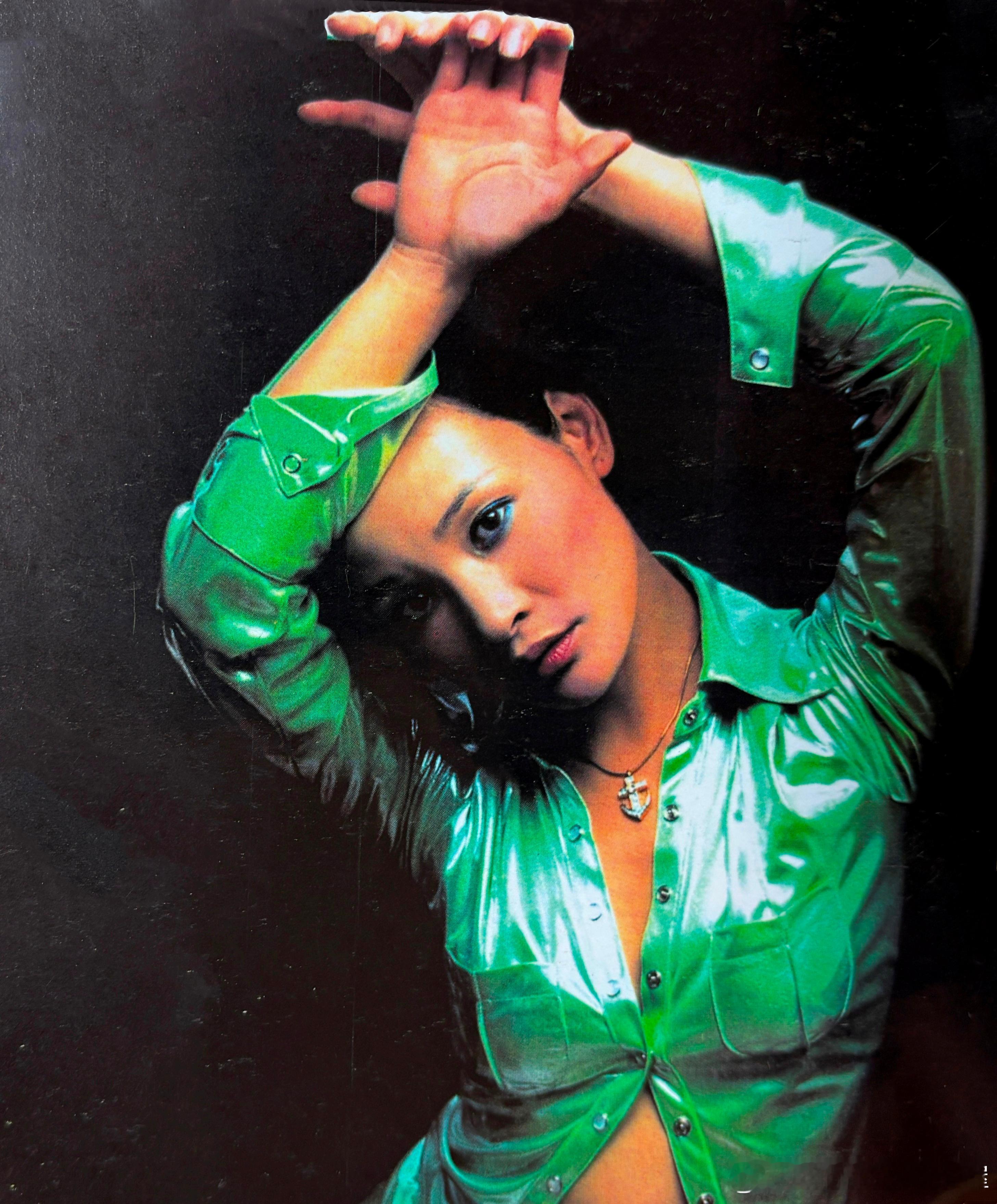 80年代陈冲为著名服装设计师Danna Karam做模特历史影像