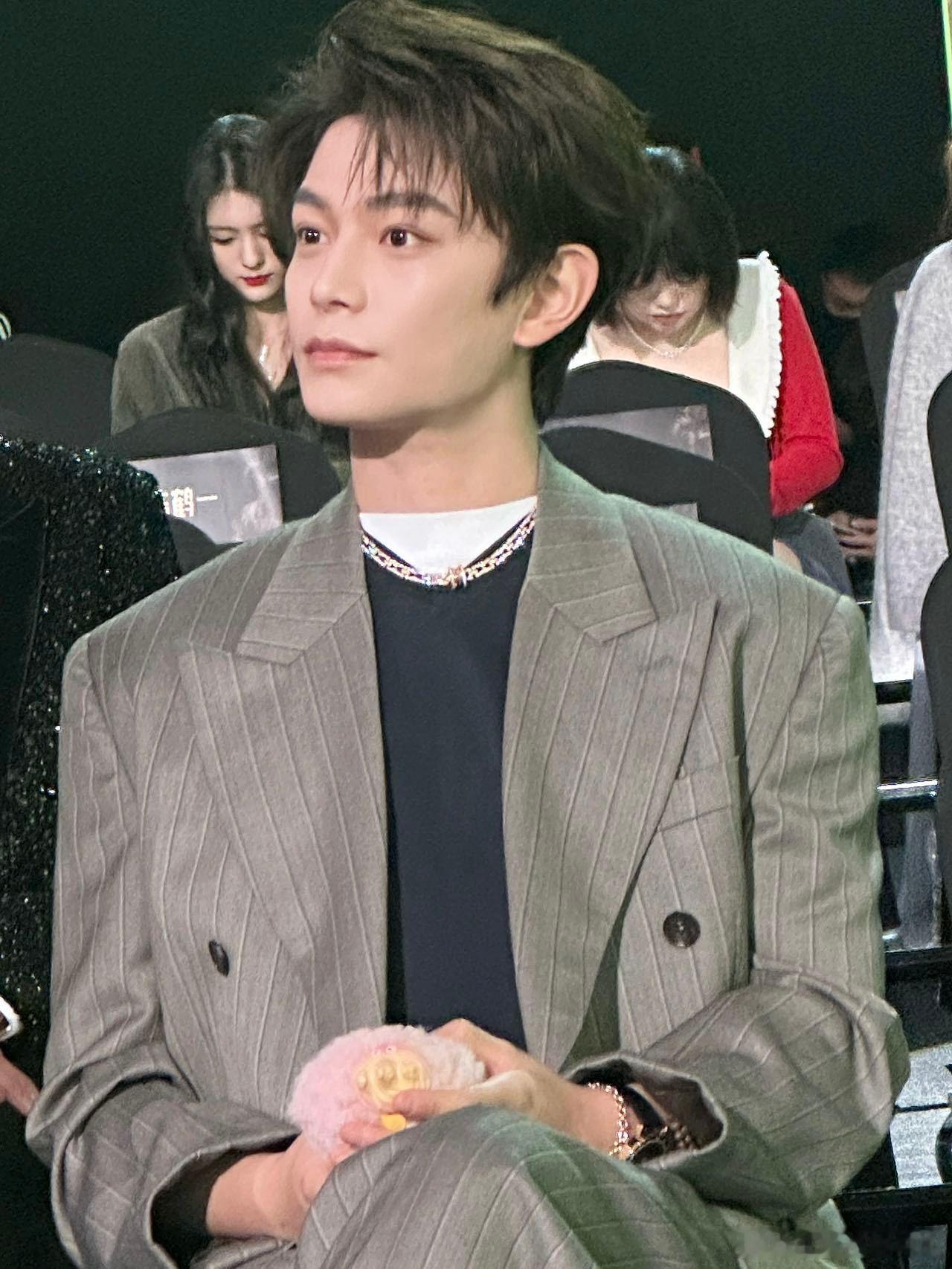 丁禹兮星光大赏内场生图！ 