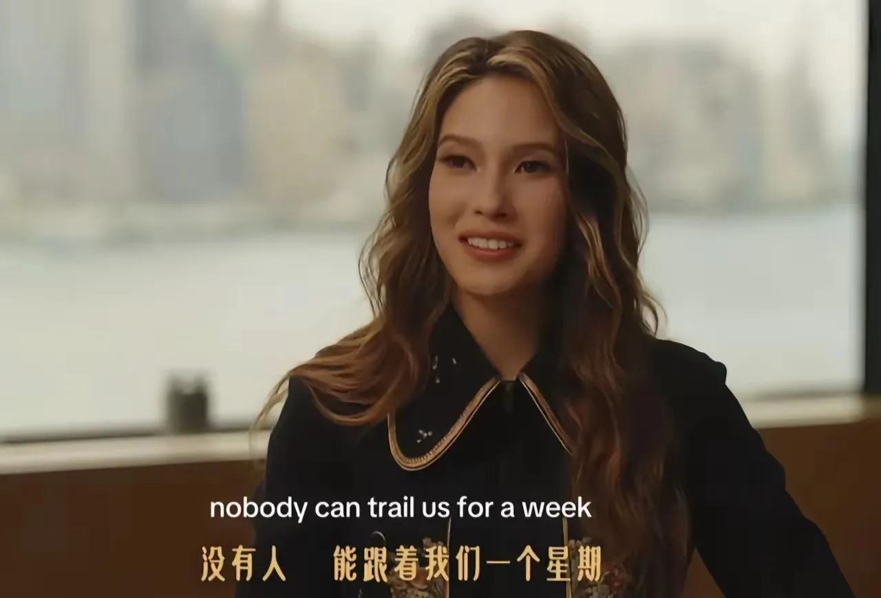 谷燕一把年纪了，还当女儿的助理，亲自照顾女儿，不是惧怕别人赚自己的钱，而是她跟谷