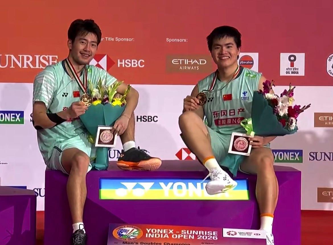 少爷们又能升舱回国了