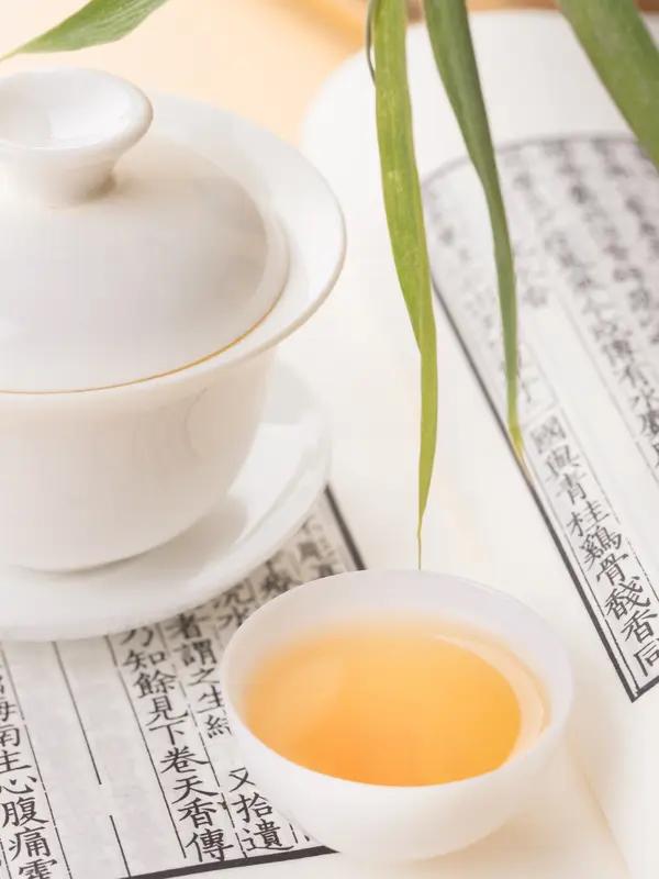 谷谷友说的非常好，人生如茶，此语妙哉！茶需经沸水泡沏，方能释放韵味；人要受滚烫沸
