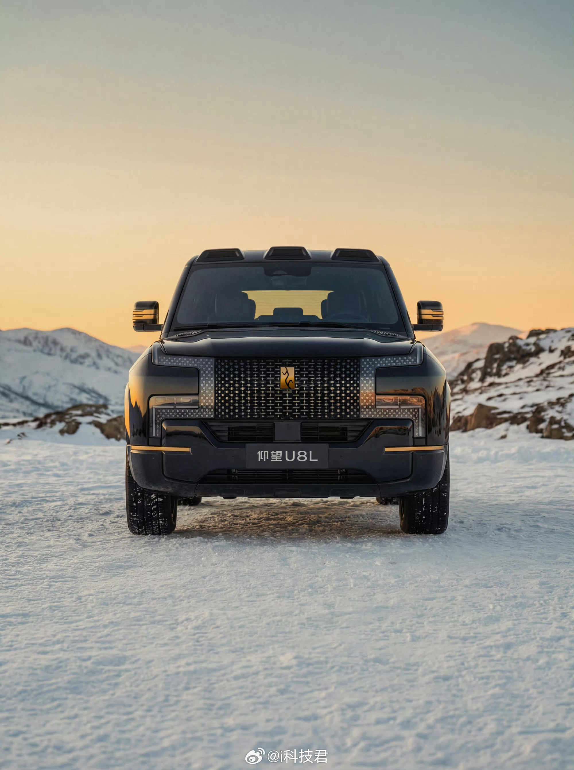 油价飙升加油站变大型停车场省流：明天24点过后再加油，家用小汽车，贵100元左右