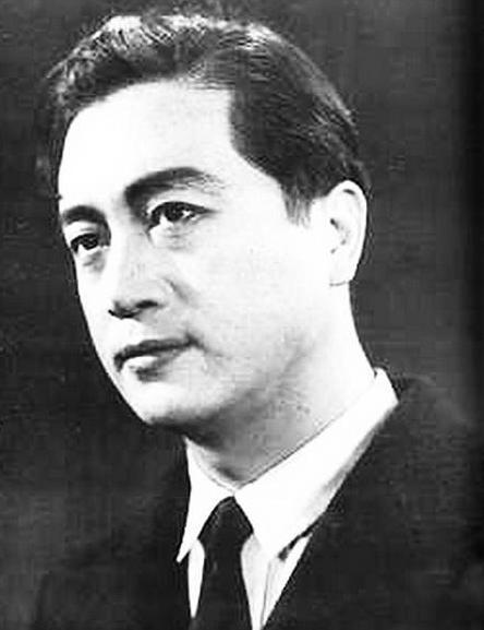 陶金（1916年1月22日-1986年9月28日），原名陶秉钧，江苏苏州人，中国