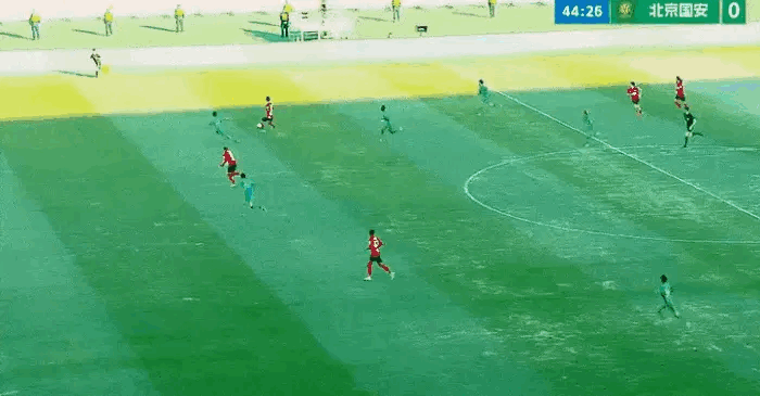 太猛了，辽宁铁人半场2比0领先北京国安 