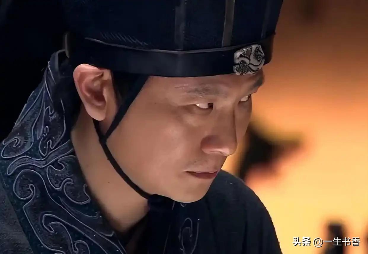 秦朝赵高是怎么死的
 
赵高在逼死秦二世胡亥后，本想自立为帝，却得不到文武百官支