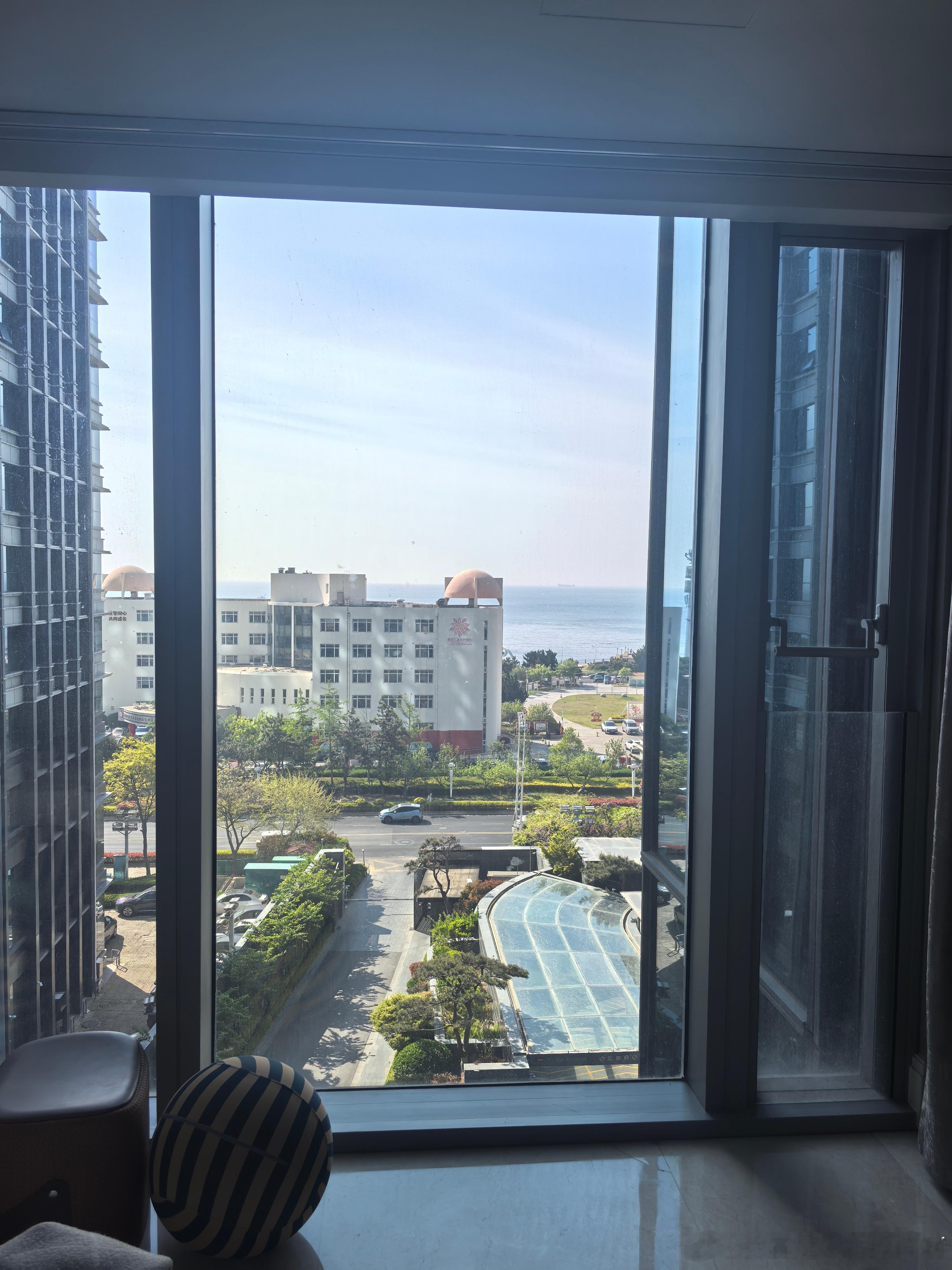 天气太好 真的不想上班……我现在还没出门