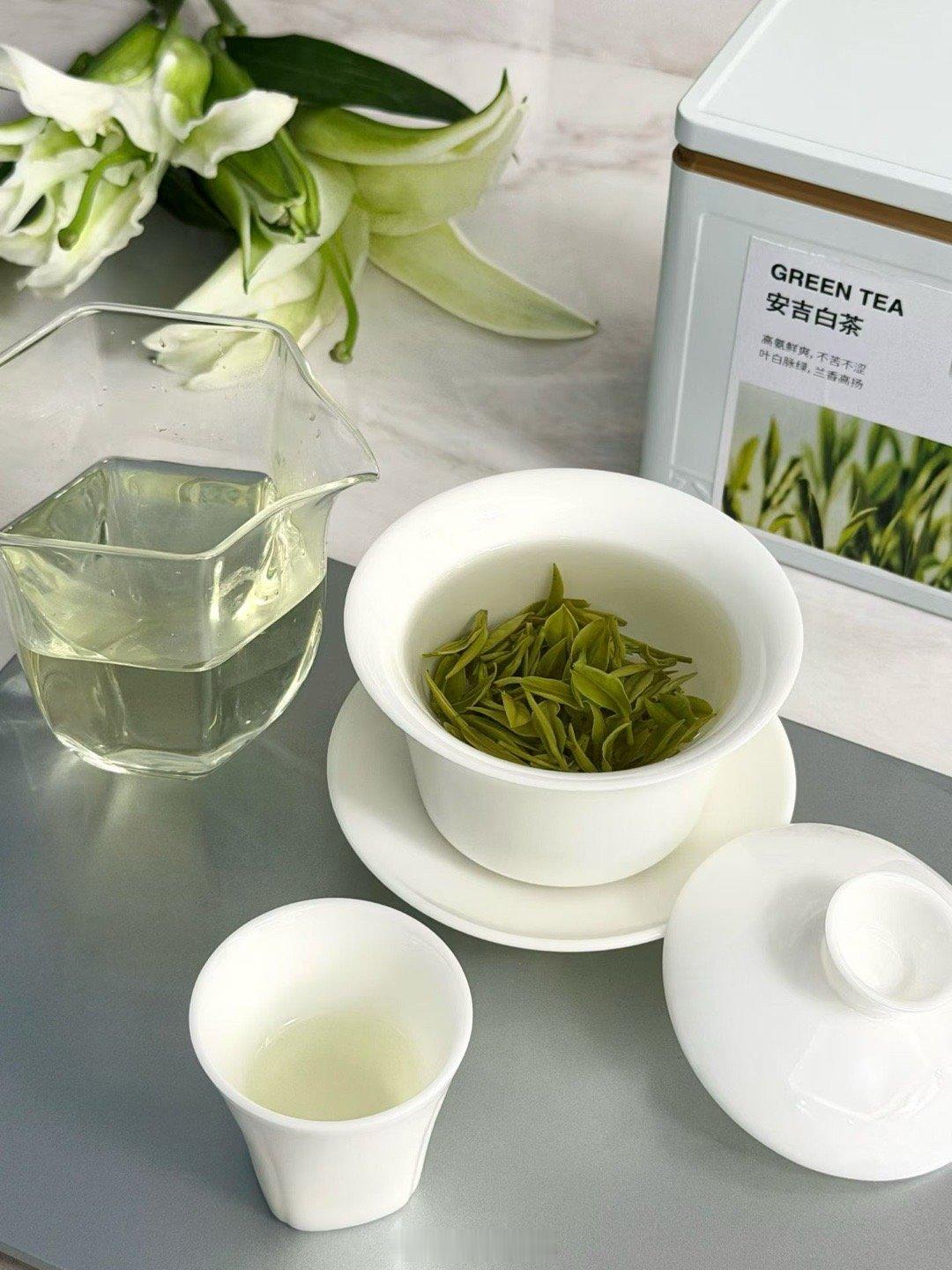 人只要不贪心，生命中所遇之人，所遇之事都是馈赠。顺境予你温暖，逆境予你成长。 