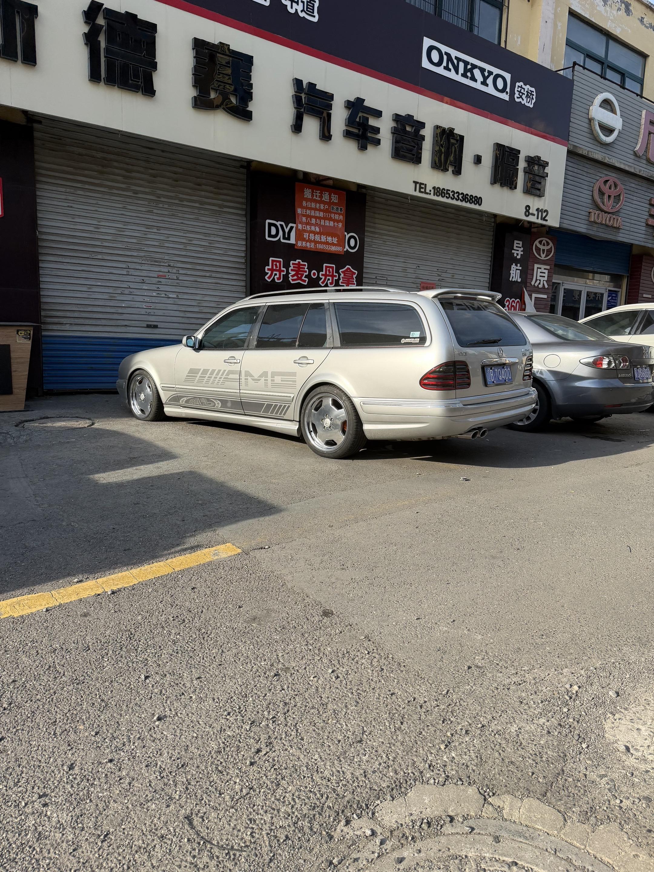 淄博偶遇一辆奔驰E55 AMG
