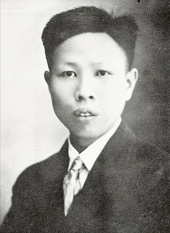 有幸被毛主席写诗夸赞的，只有这四位：

第一位：谁敢横刀立马？唯我彭大将军！

