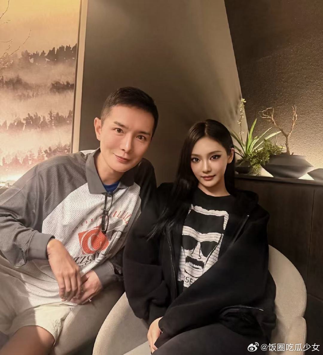 刘冲宁艺卓同框合照刘冲去韩国支持宁艺卓！刘冲去韩国支持宁艺卓