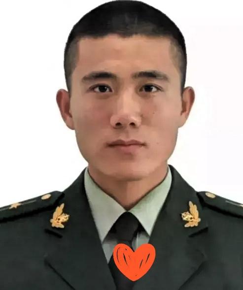 国家白白培养了他5年！2018年，刚到部队任职一个月的王成龙，被追记一等功，母亲