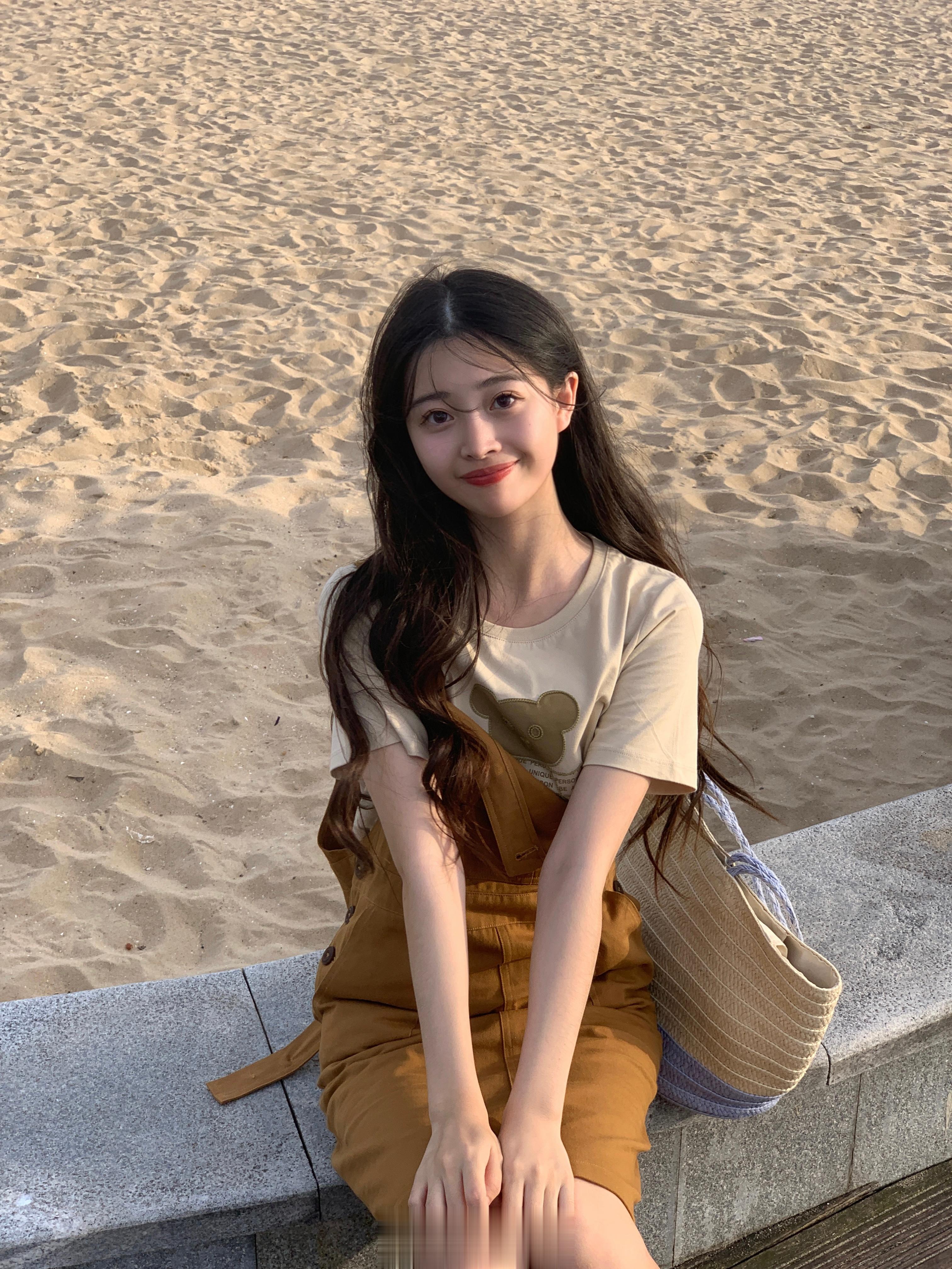 ʕ ᵔᴥᵔ ʔ今天是女大学生温温 ​​​