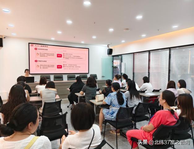 以法护团结！万柏林区长兴北街社区开展民族团结普法讲座
 
7月14日，万柏林区长