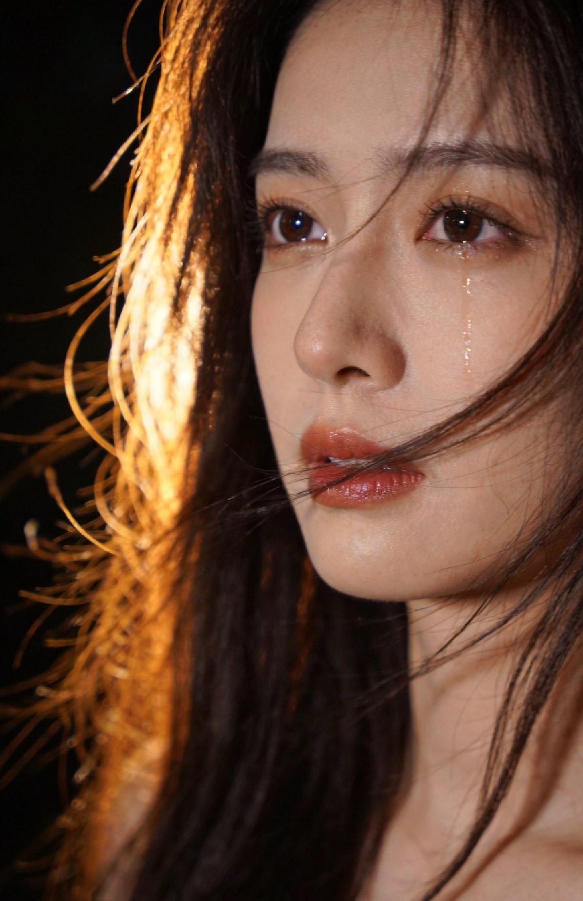 发现一个现象
在流浪人群中不会有女生
在街边的流浪人群中，
几乎都是男性，很少会