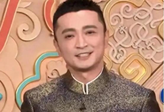 钱再多有什么用？43 岁尼格买提连续 12 年坐镇春晚，手握金声奖，事业妥妥的人