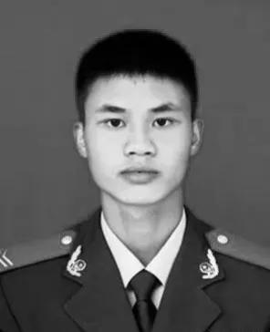 湖南好男儿——消防英雄谢勇
他是湖南省衡阳市人，17岁入伍，成为了一位杰出的消防